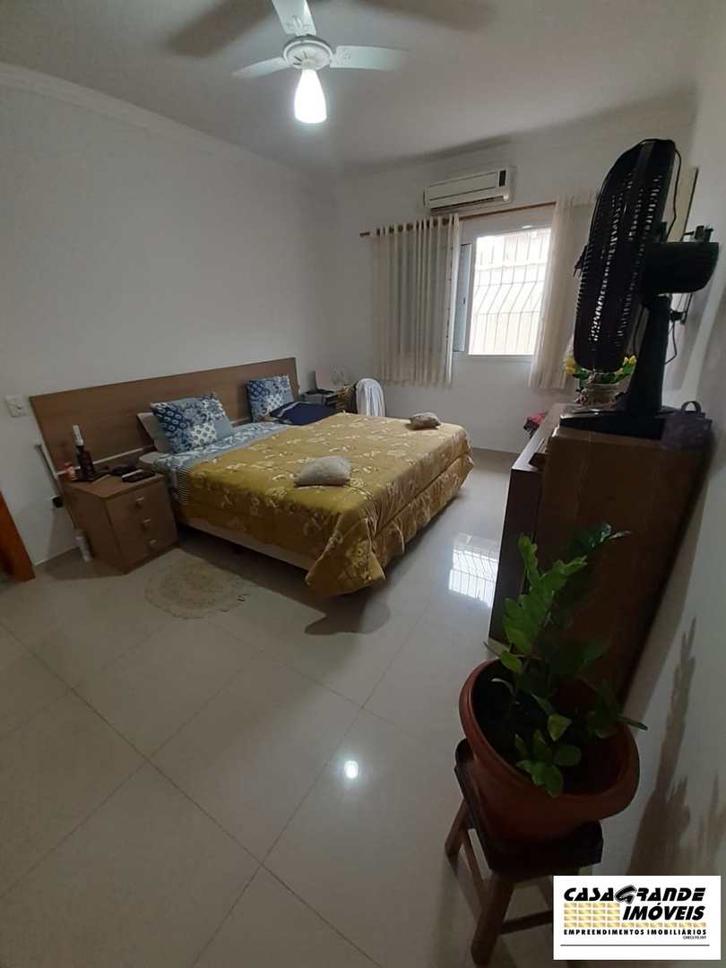 Casa à venda com 3 quartos, 248m² - Foto 27