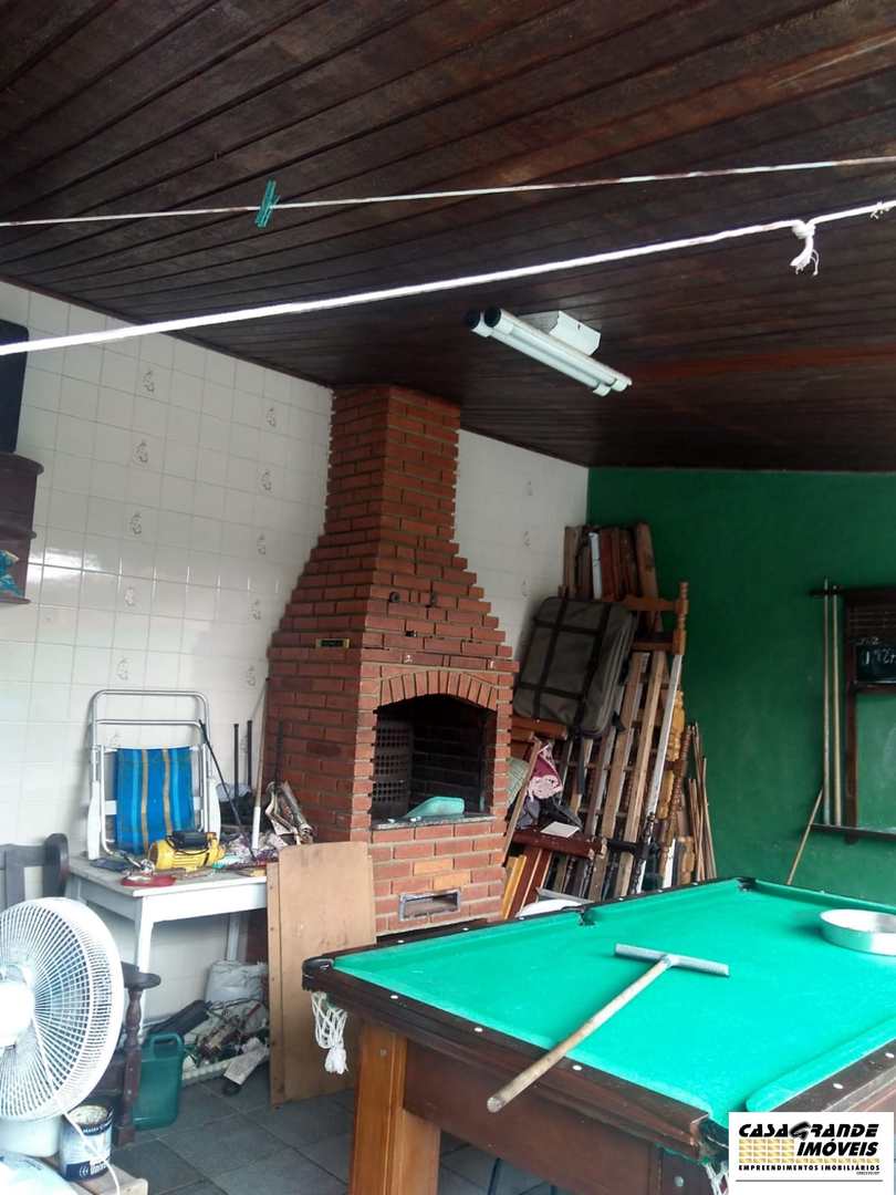 Casa à venda com 3 quartos, 250m² - Foto 6