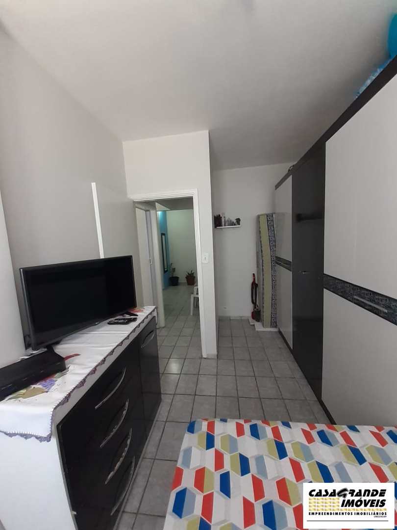 Apartamento à venda com 2 quartos, 76m² - Foto 11