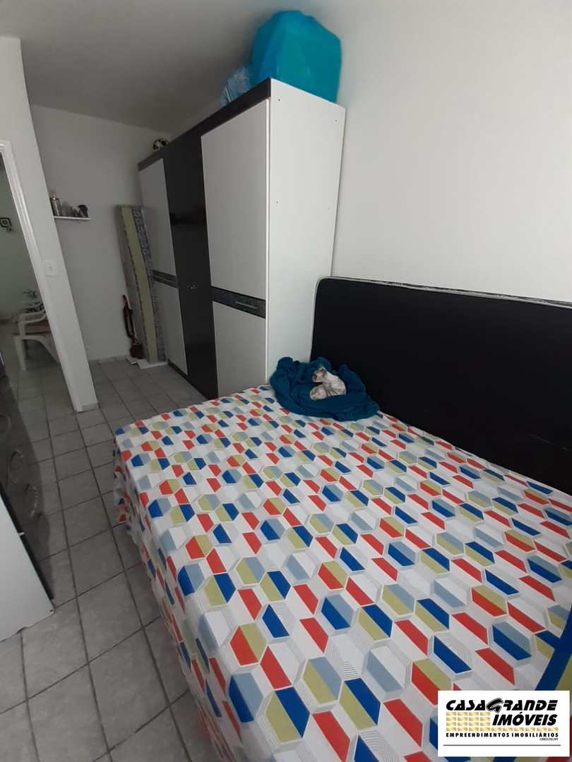 Apartamento à venda com 2 quartos, 76m² - Foto 10