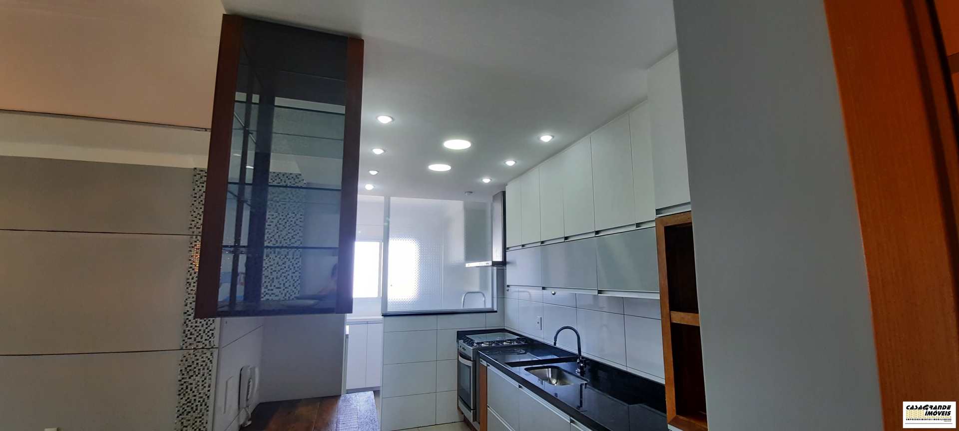 Apartamento à venda com 2 quartos, 82m² - Foto 4