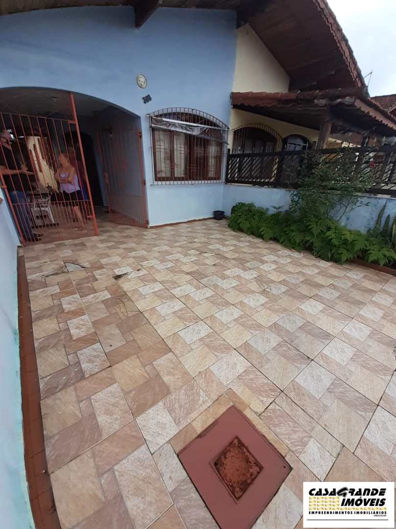 Casa à venda com 2 quartos, 85m² - Foto 1