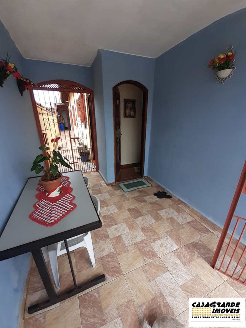 Casa à venda com 2 quartos, 85m² - Foto 8