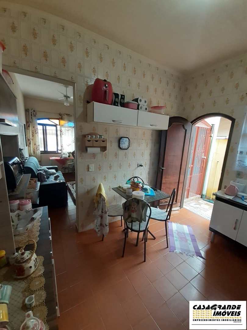 Casa à venda com 2 quartos, 85m² - Foto 15