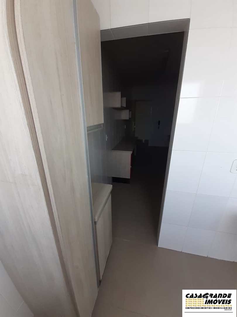 Apartamento à venda com 3 quartos, 232m² - Foto 27