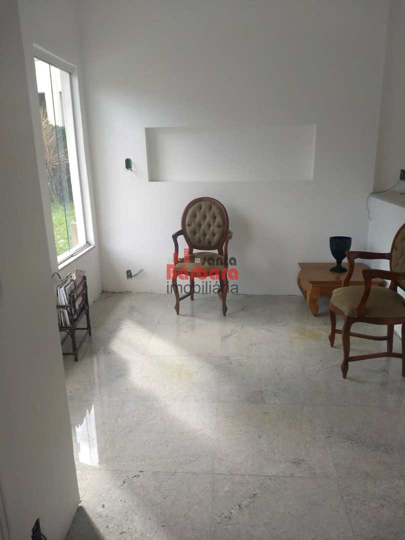 Casa à venda com 3 quartos, 200m² - Foto 15