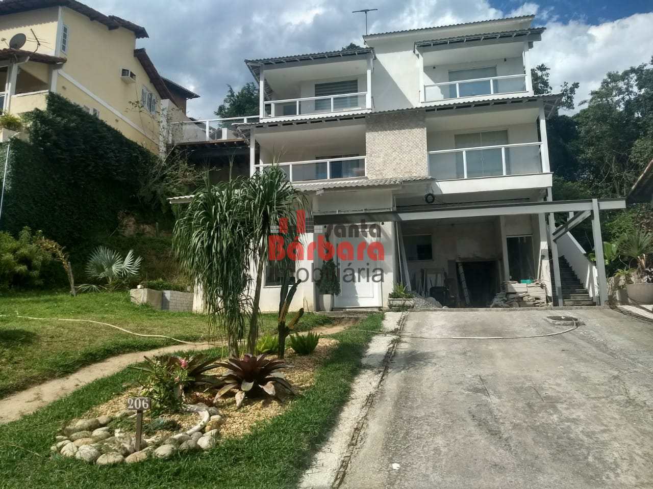 Casa à venda com 3 quartos, 200m² - Foto 3