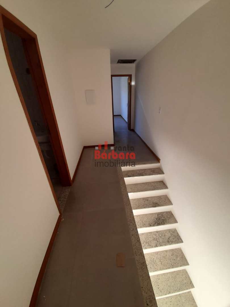 Casa à venda com 3 quartos, 180m² - Foto 22