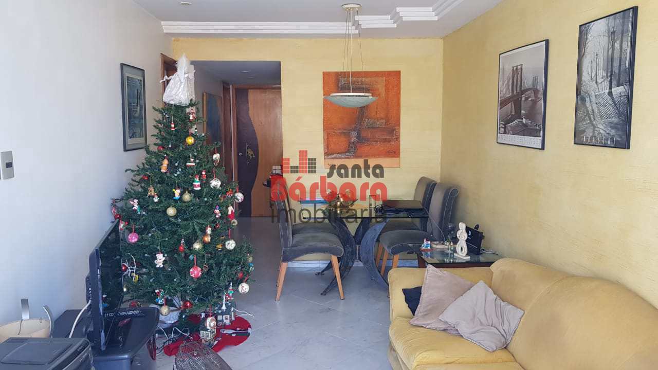 Apartamento à venda com 2 quartos, 80m² - Foto 2