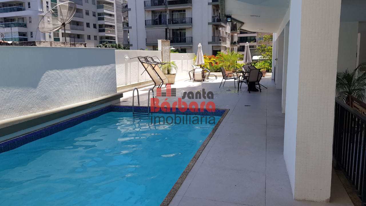 Apartamento à venda com 2 quartos, 80m² - Foto 26