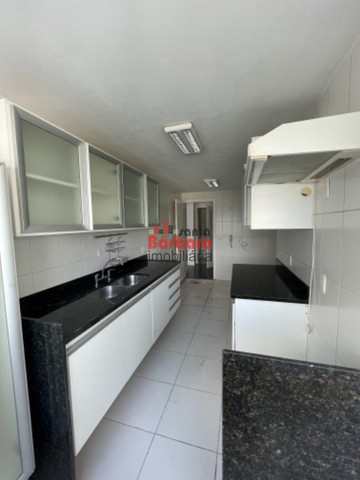 Apartamento à venda com 3 quartos, 120m² - Foto 15