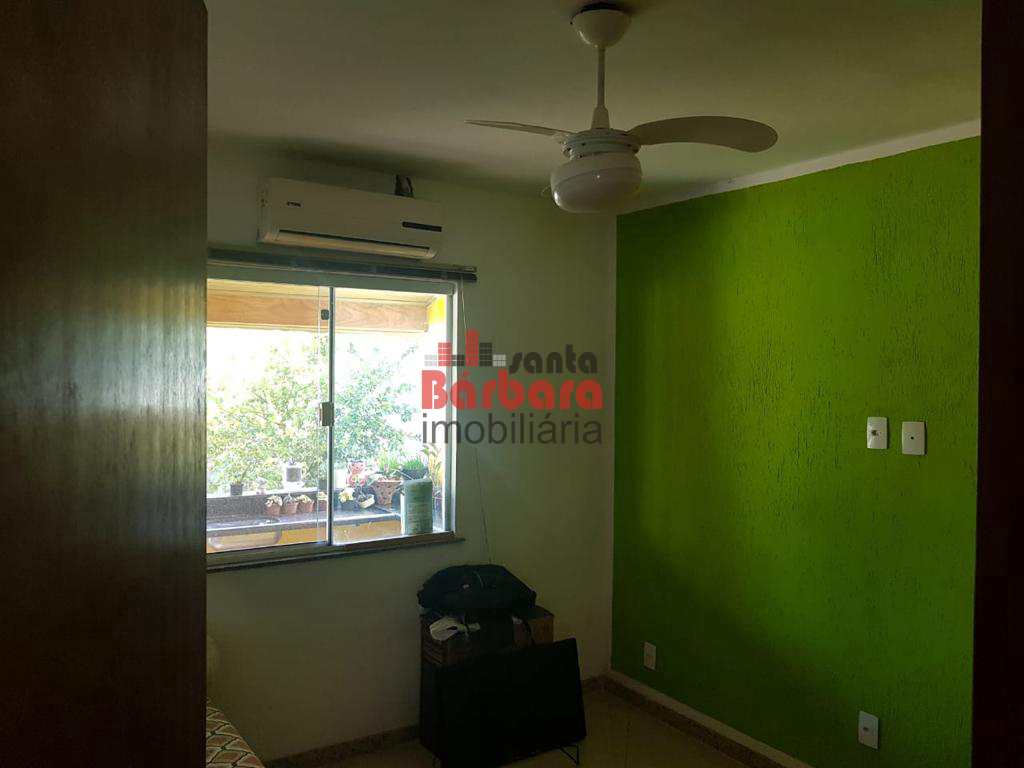 Casa à venda com 3 quartos, 80m² - Foto 16