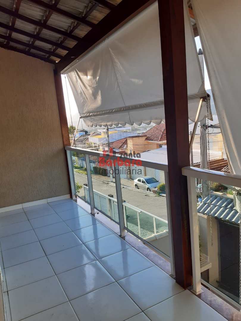 Casa à venda com 3 quartos, 240m² - Foto 28