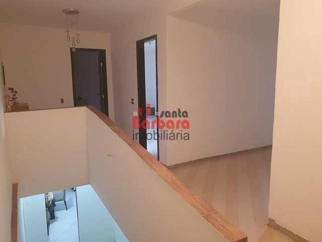 Casa à venda com 5 quartos, 220m² - Foto 2