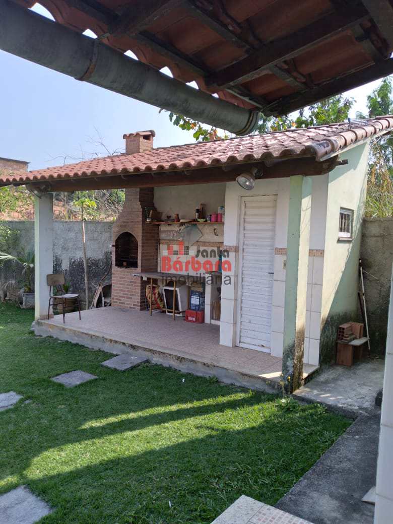 Casa à venda com 3 quartos, 160m² - Foto 1