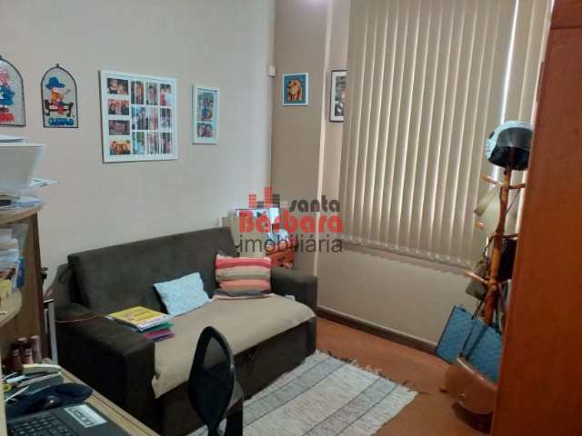 Apartamento à venda com 2 quartos, 72m² - Foto 2