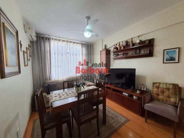 Apartamento à venda com 2 quartos, 60m² - Foto 9