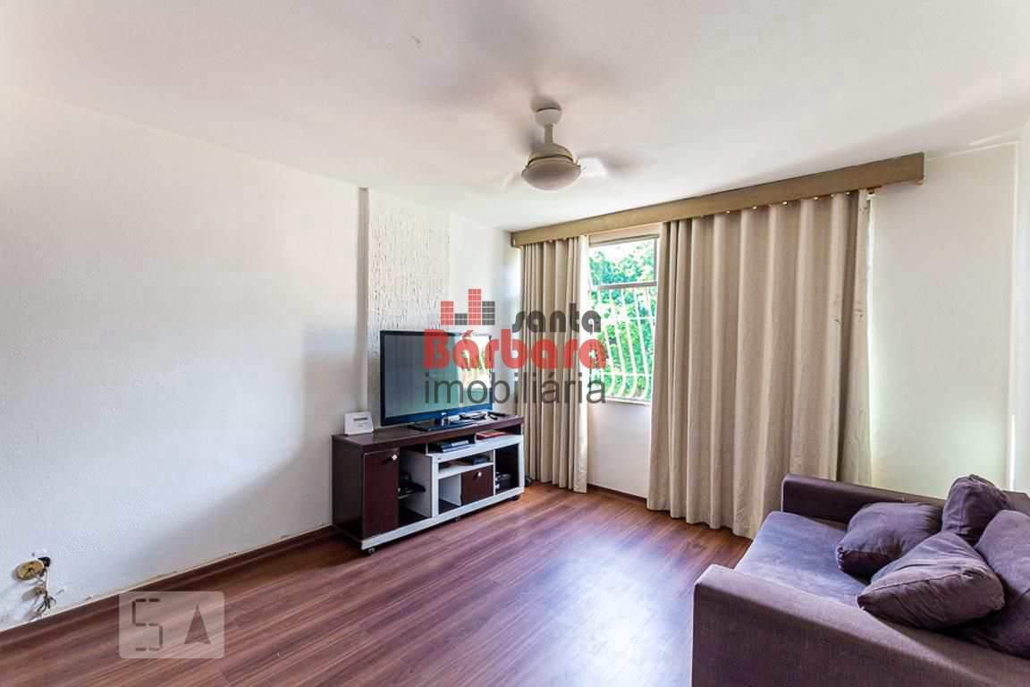 Apartamento à venda com 2 quartos, 60m² - Foto 1