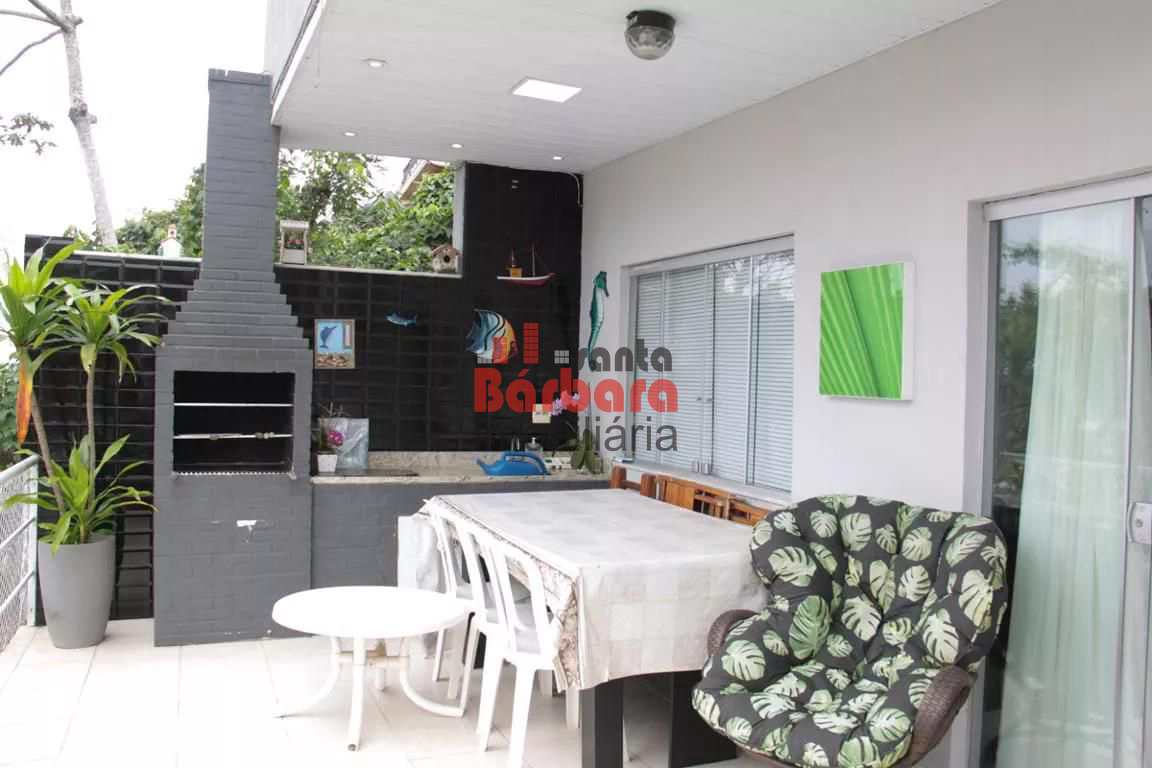 Casa à venda com 4 quartos, 240m² - Foto 16