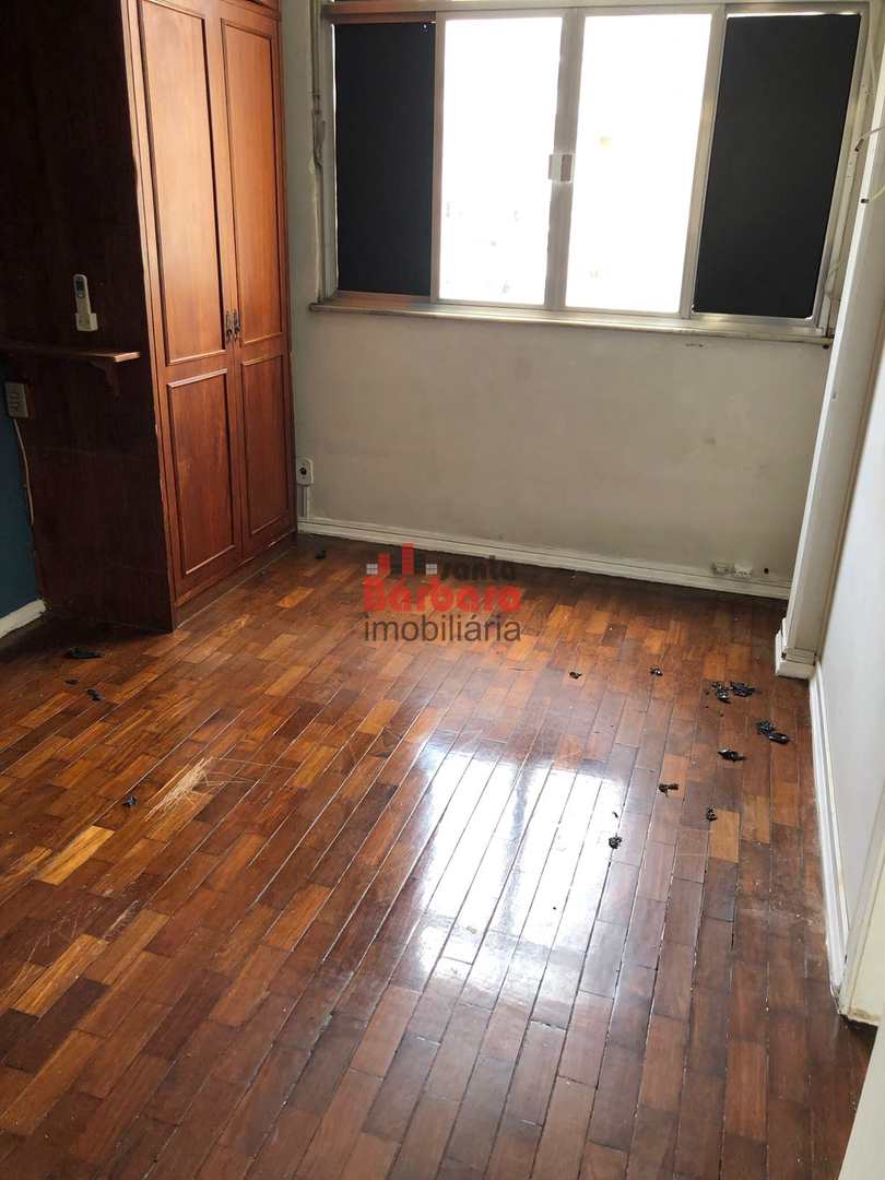 Apartamento à venda com 3 quartos, 85m² - Foto 2