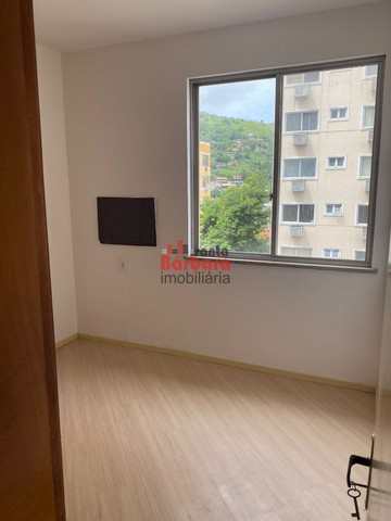 Apartamento à venda com 2 quartos, 60m² - Foto 5