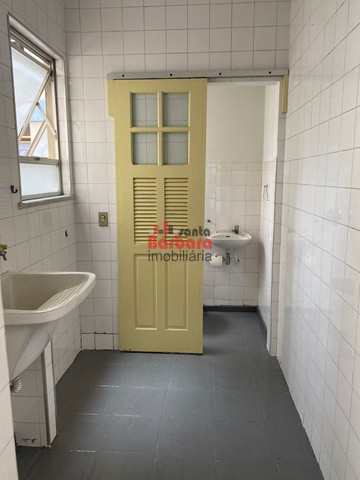 Apartamento à venda com 2 quartos, 60m² - Foto 2