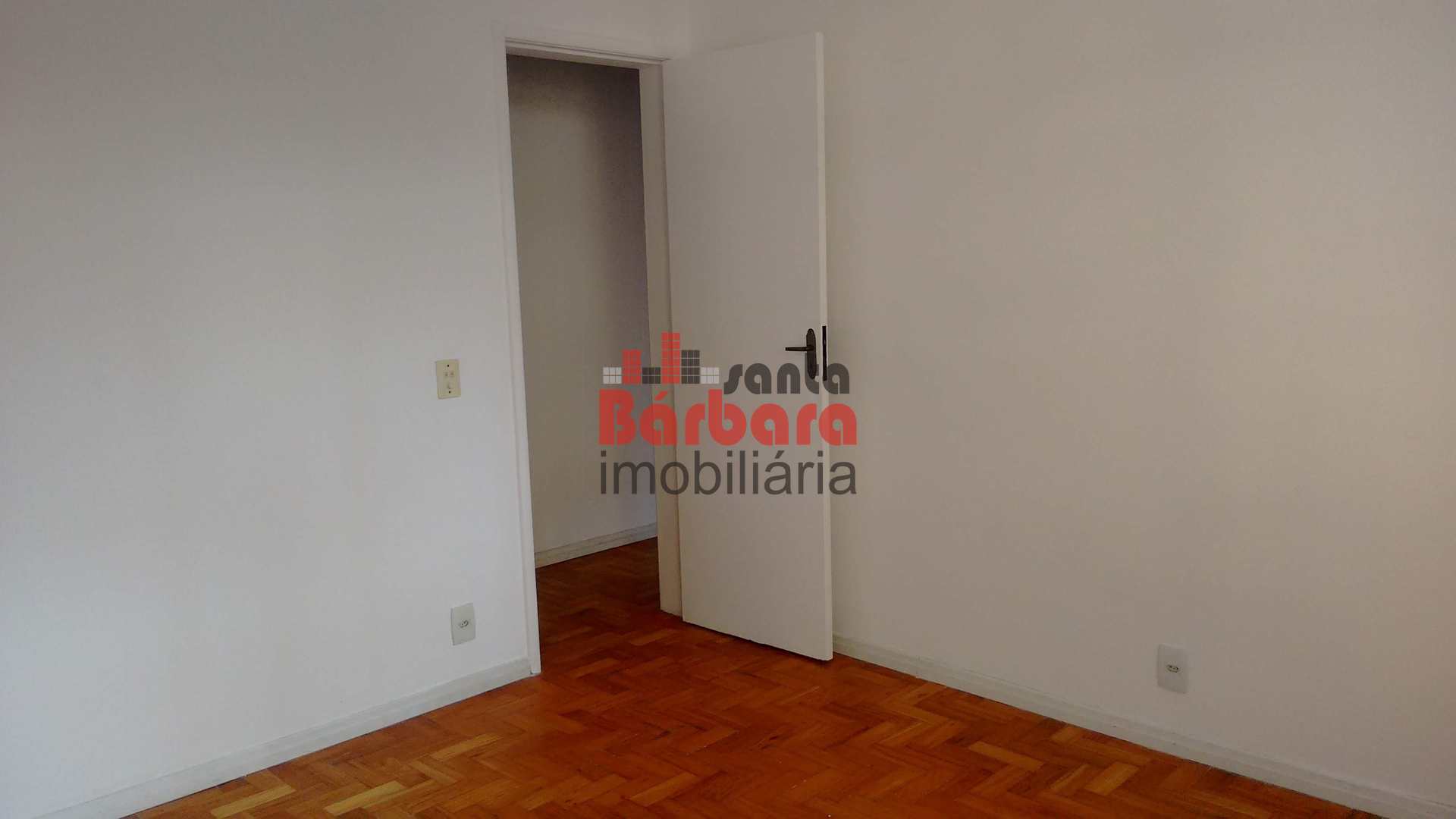 Apartamento à venda com 2 quartos, 80m² - Foto 13