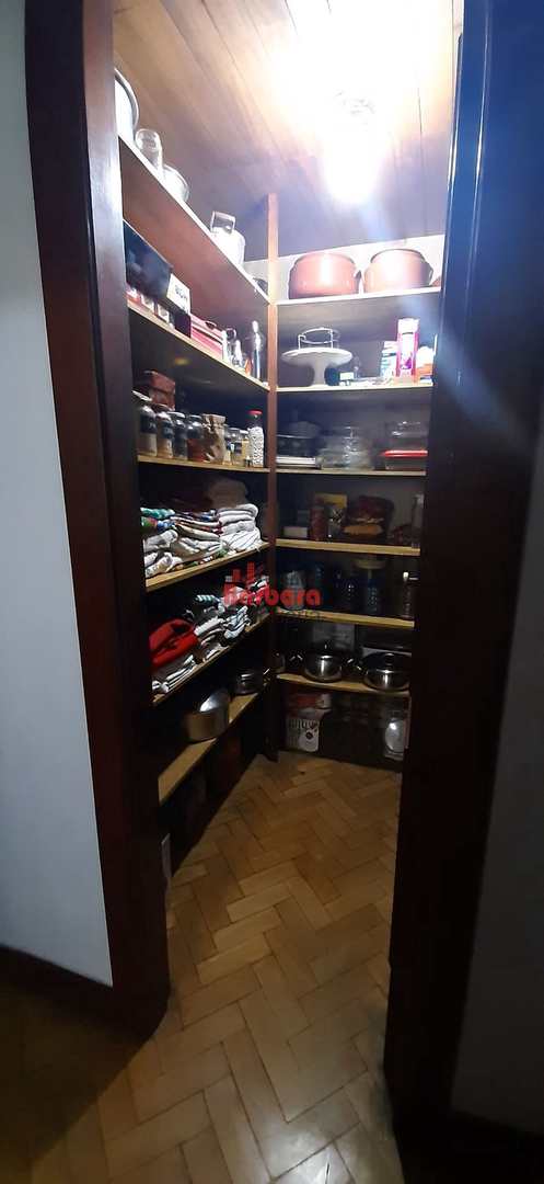 Apartamento à venda com 3 quartos, 175m² - Foto 9