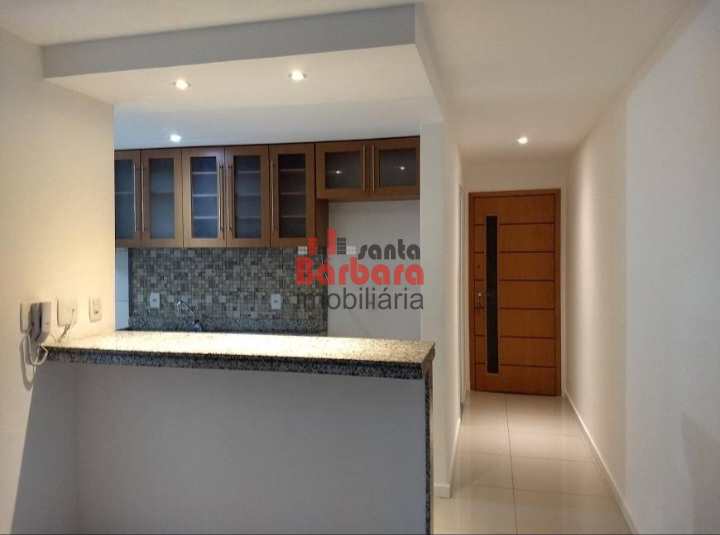 Apartamento à venda com 2 quartos, 65m² - Foto 3