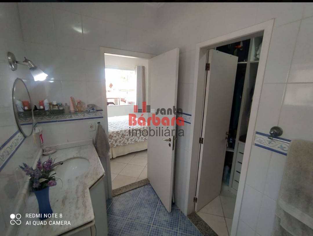 Casa à venda com 4 quartos, 240m² - Foto 10