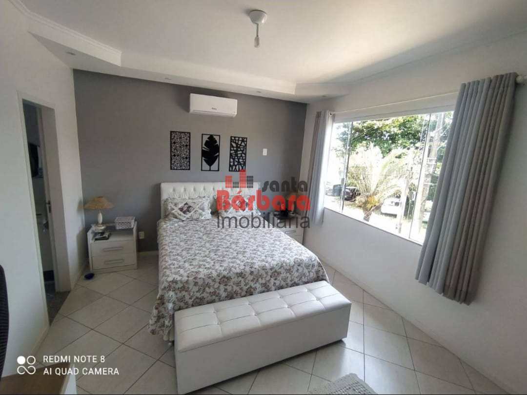 Casa à venda com 4 quartos, 240m² - Foto 12