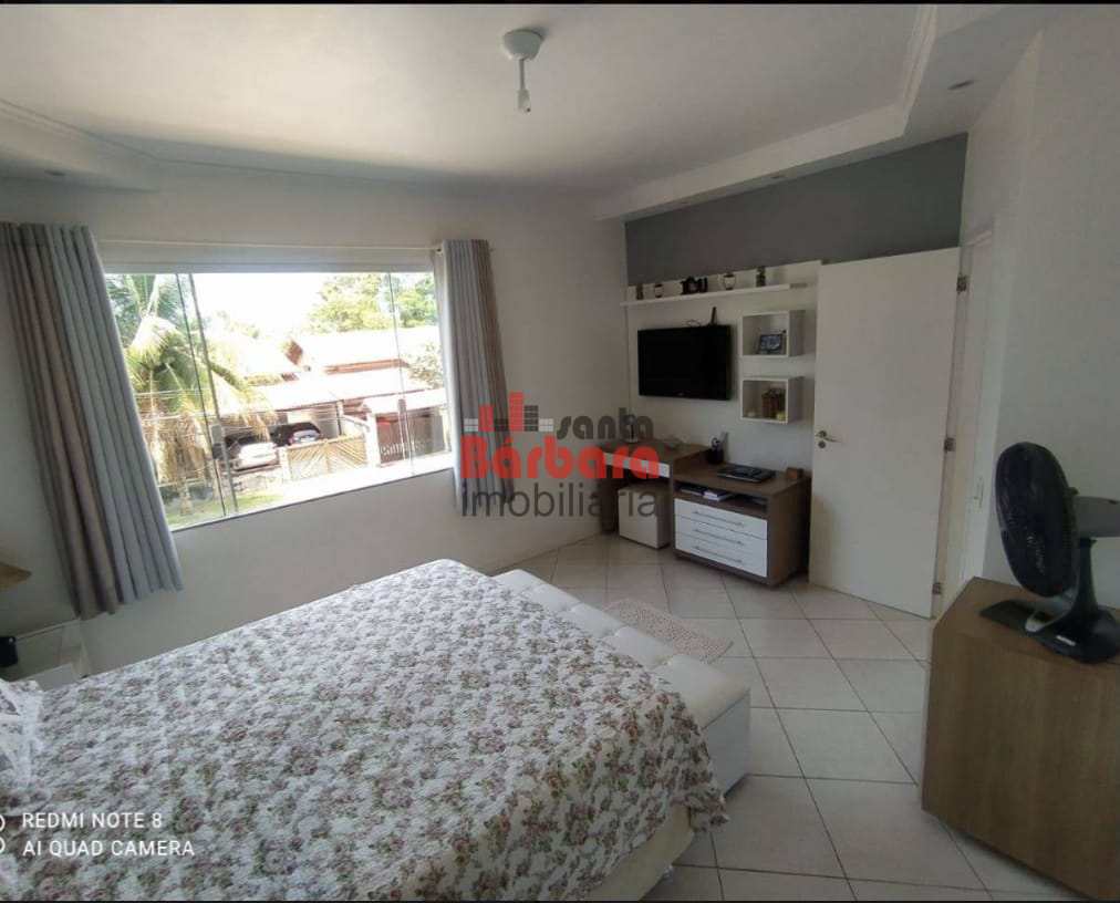 Casa à venda com 4 quartos, 240m² - Foto 16