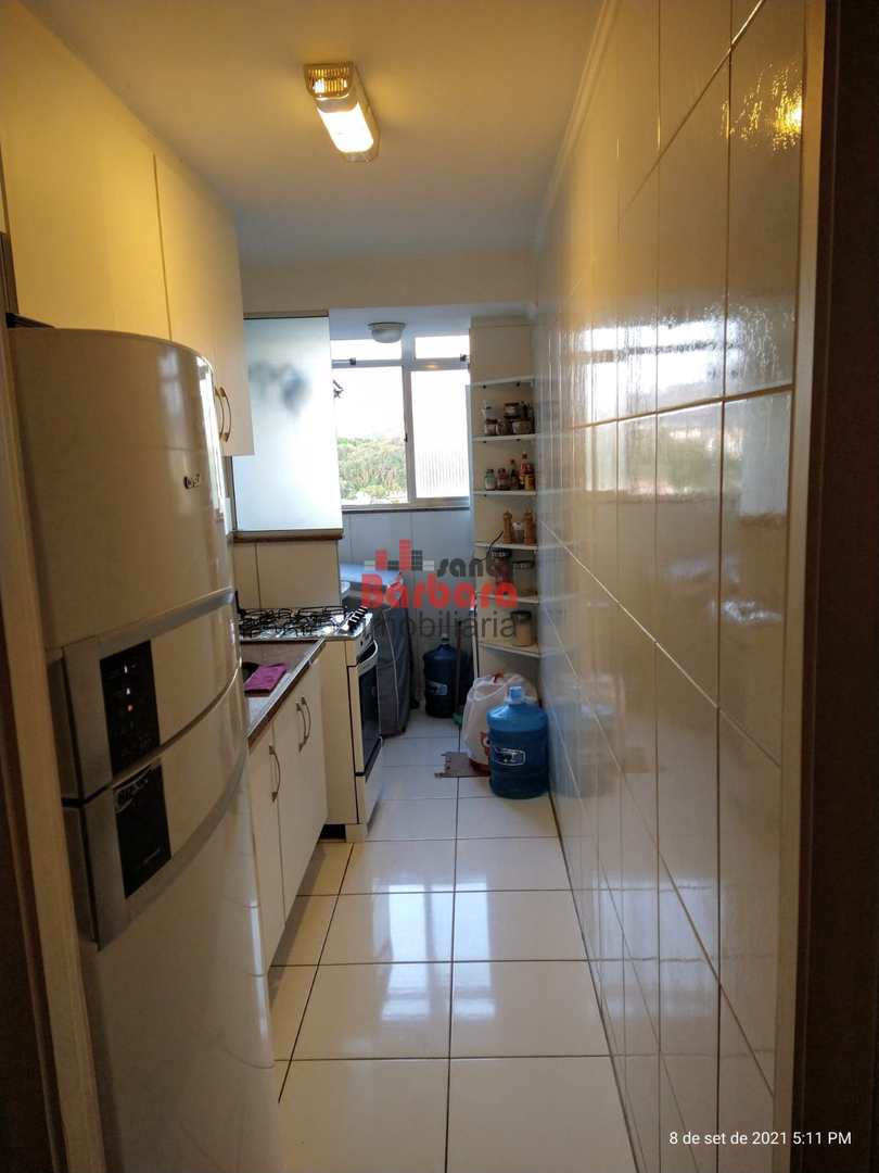 Apartamento à venda com 2 quartos, 69m² - Foto 11