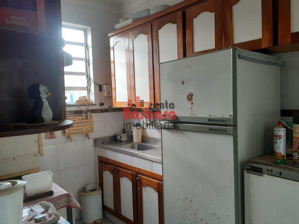 Casa à venda com 4 quartos, 250m² - Foto 15