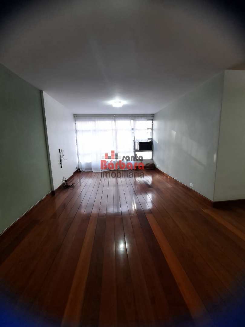 Apartamento à venda com 3 quartos, 140m² - Foto 1