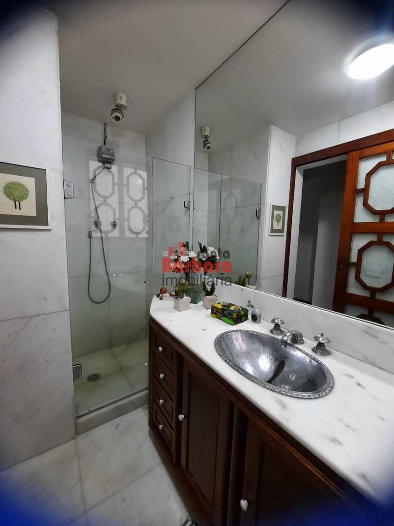 Apartamento à venda com 3 quartos, 140m² - Foto 23