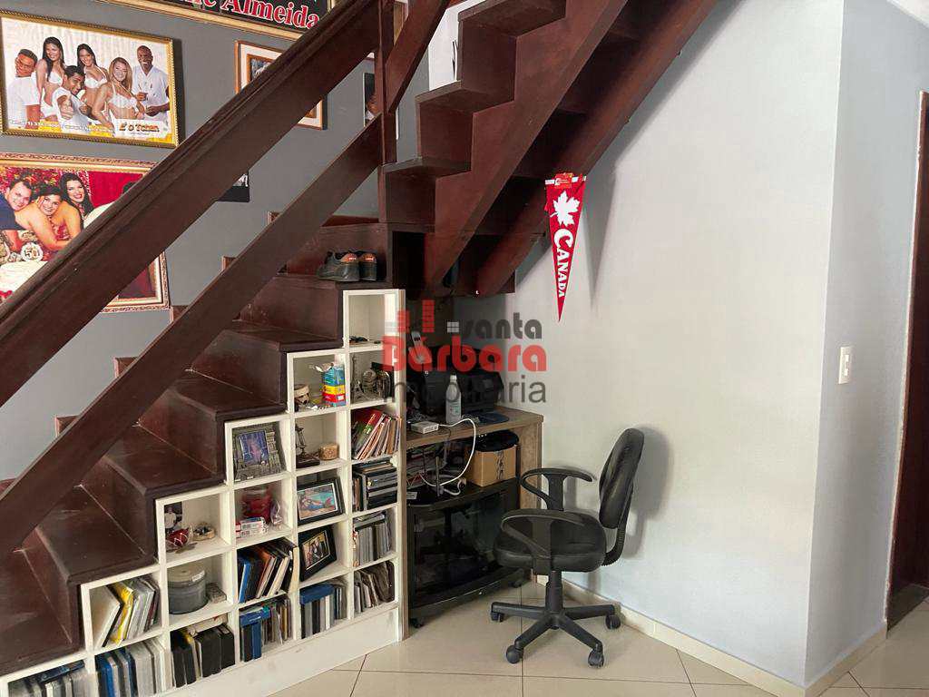 Casa à venda com 4 quartos, 200m² - Foto 16