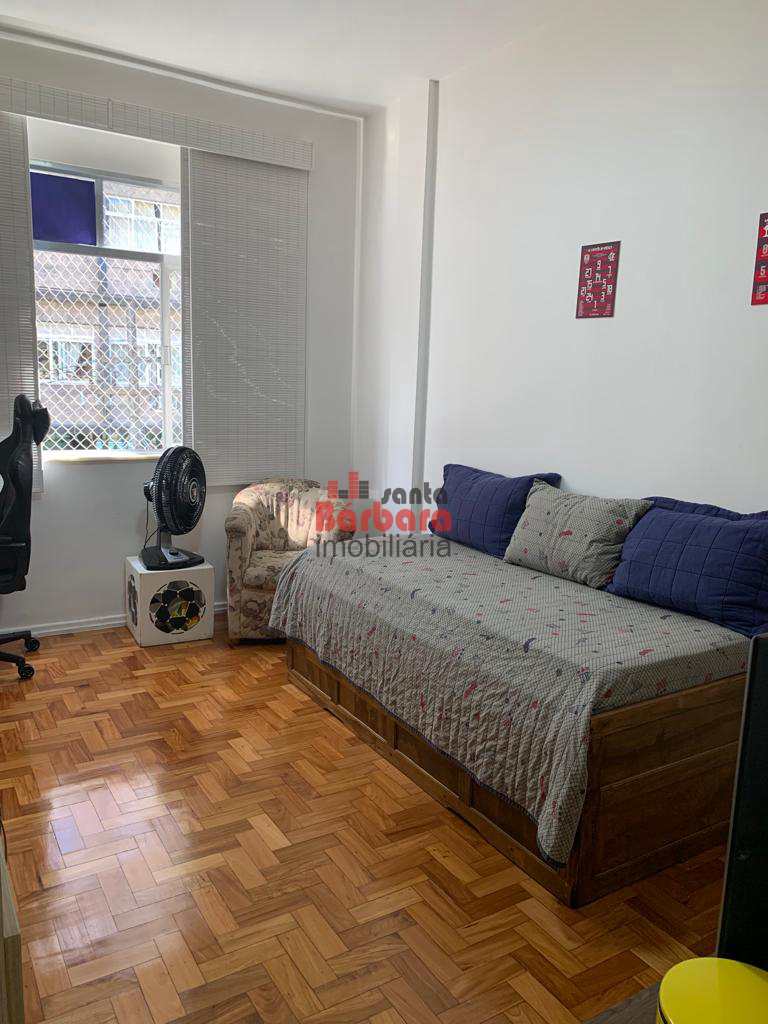 Apartamento à venda com 3 quartos, 130m² - Foto 11