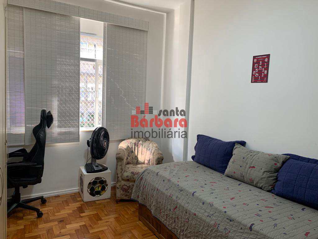 Apartamento à venda com 3 quartos, 130m² - Foto 14