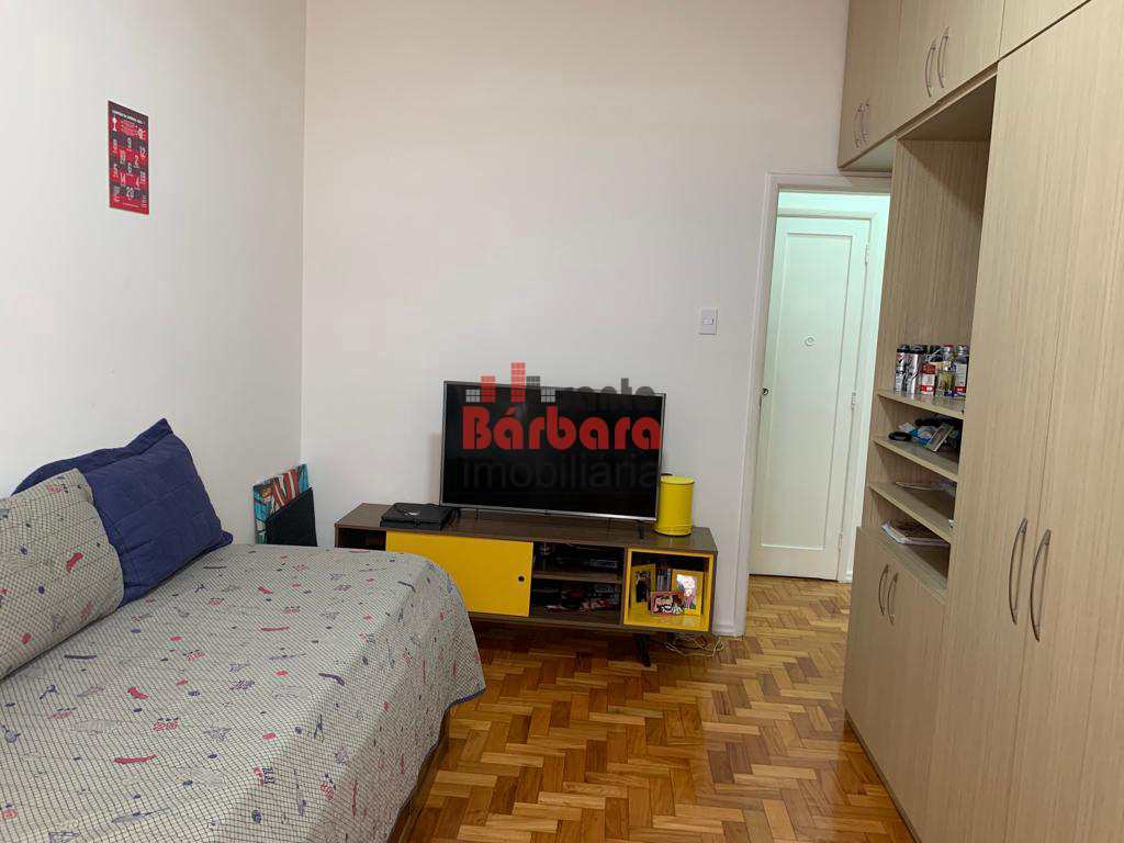 Apartamento à venda com 3 quartos, 130m² - Foto 15