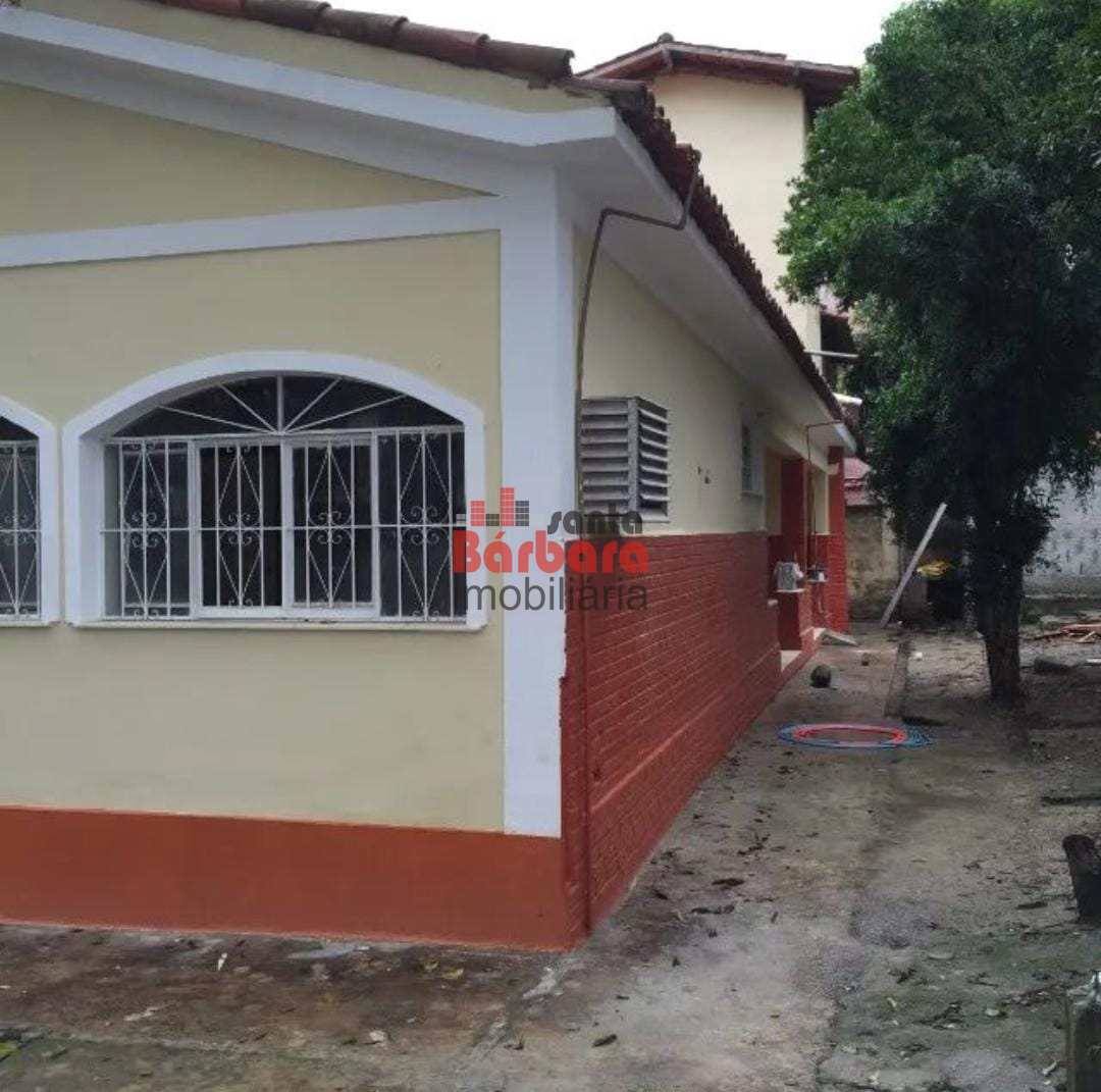 Casa à venda com 4 quartos, 273m² - Foto 3