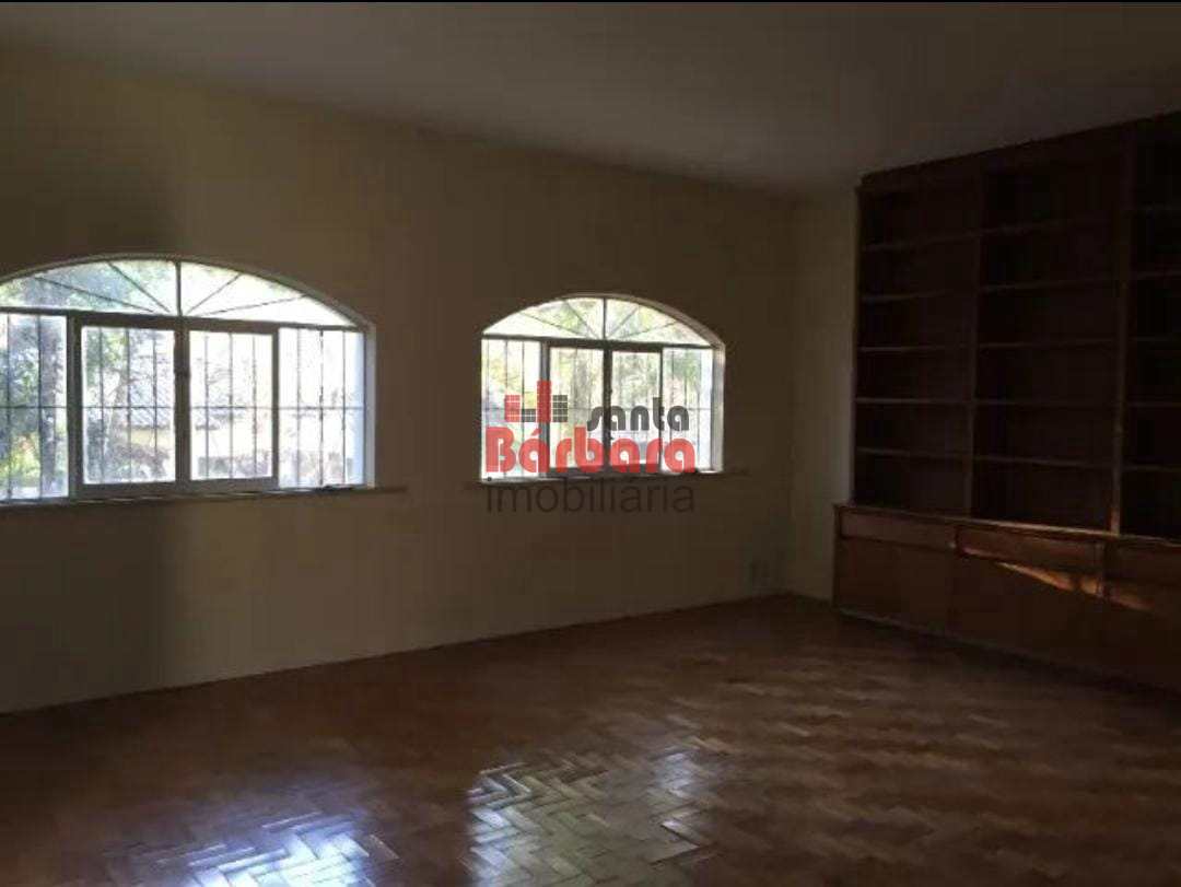 Casa à venda com 4 quartos, 273m² - Foto 6