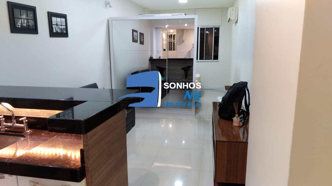 Kitnet com 1 Quarto à Venda, 30 m² por R$ 220.000
