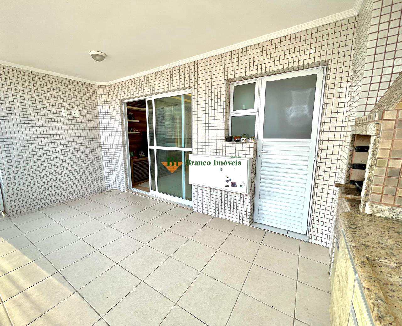 Apartamento à venda com 3 quartos, 150m² - Foto 7