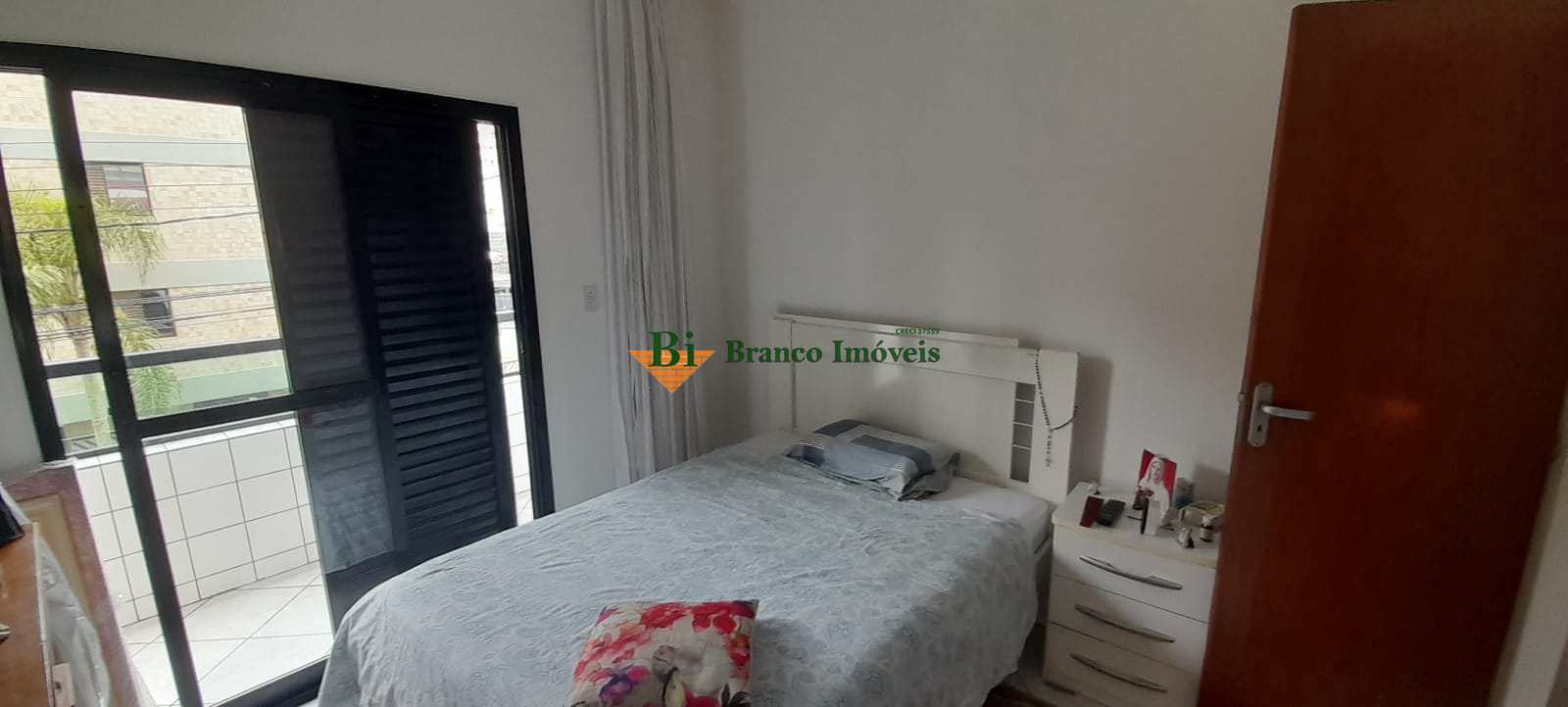 Apartamento à venda com 2 quartos, 10m² - Foto 9