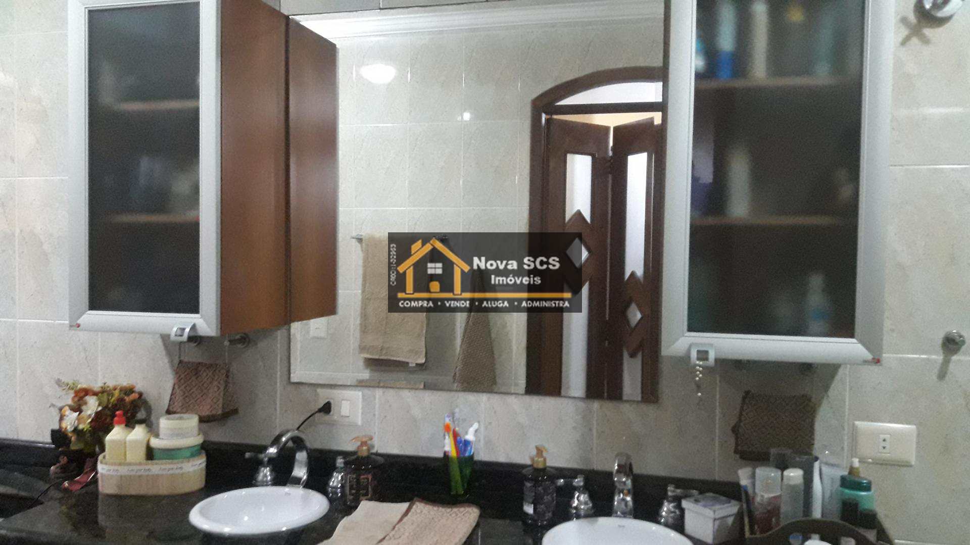 Casa à venda com 3 quartos, 300m² - Foto 14