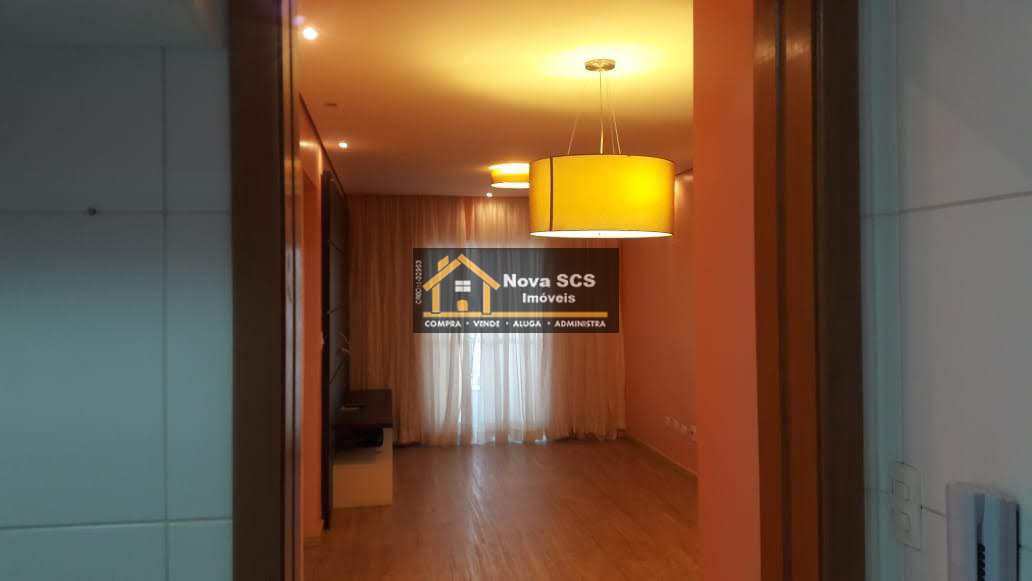 Apartamento à venda com 2 quartos, 70m² - Foto 2