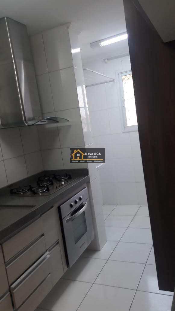 Apartamento à venda com 2 quartos, 70m² - Foto 4