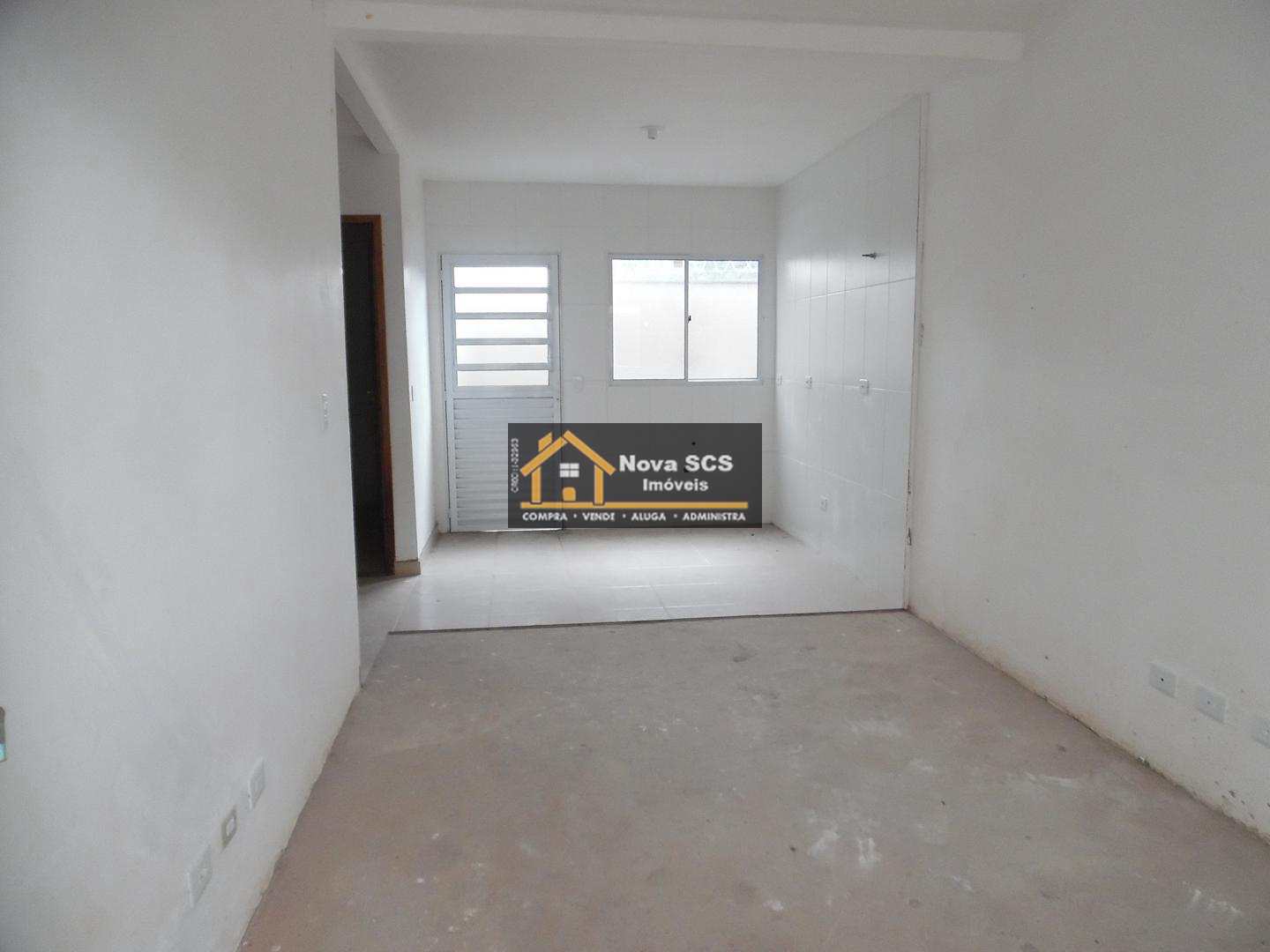 Casa à venda com 2 quartos, 50m² - Foto 2