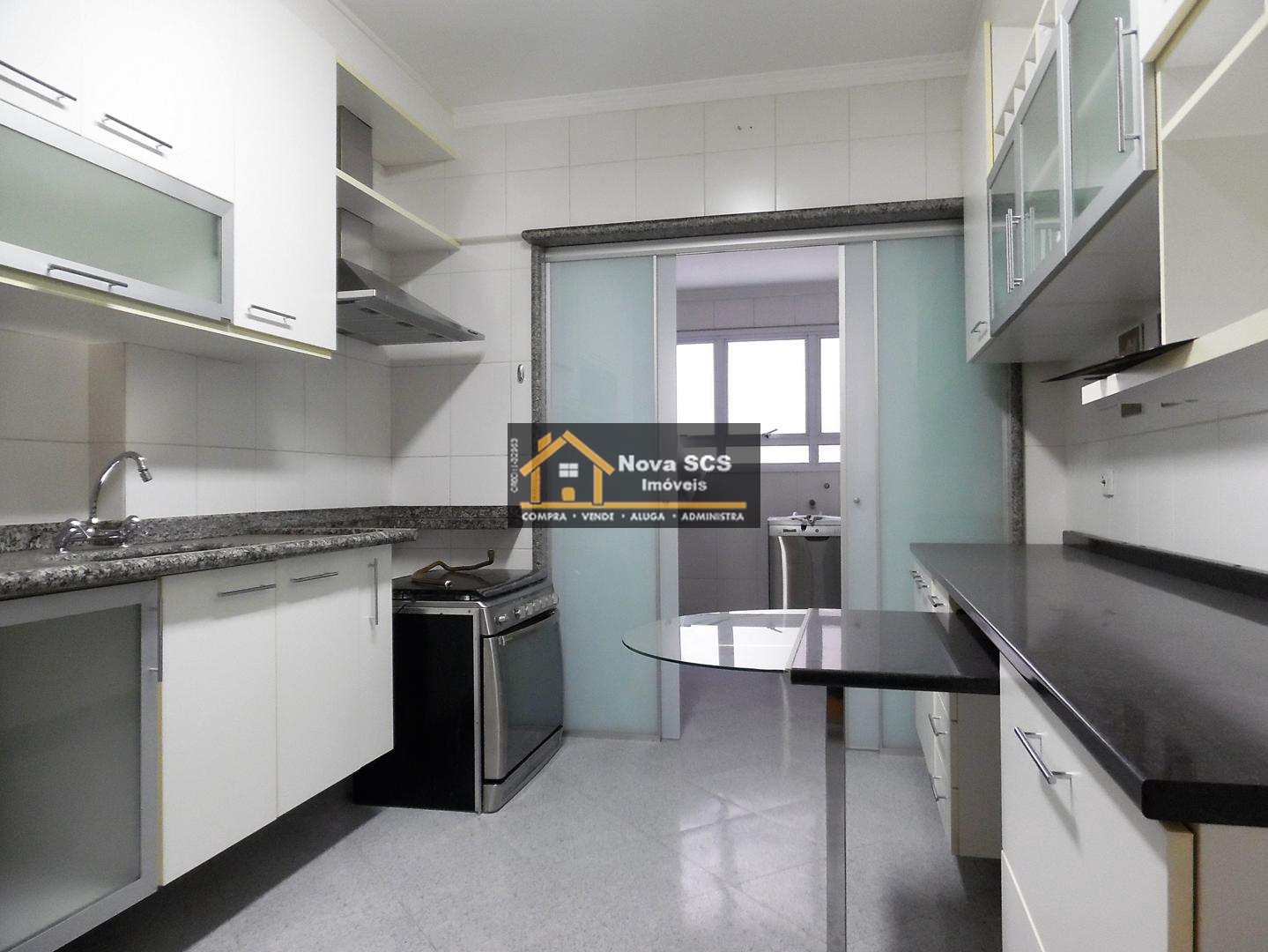 Apartamento à venda com 3 quartos, 137m² - Foto 26